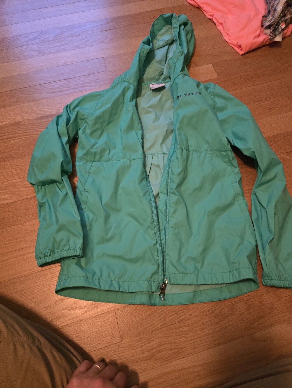Columbia Lightweight Hooded Windbreaker Sz M